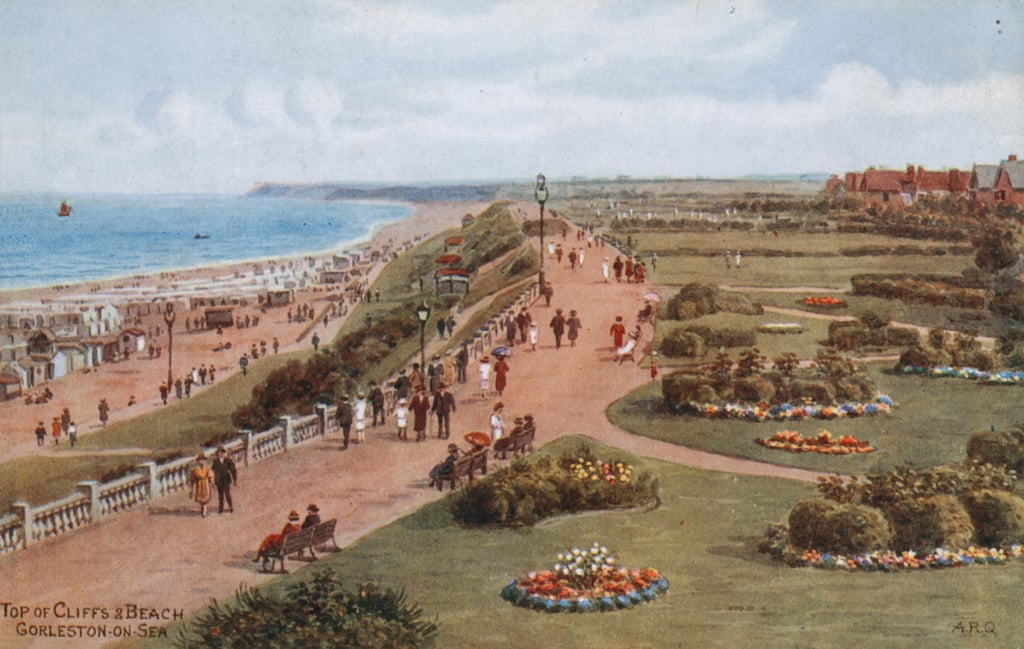 Top of Cliffs und Strand, GorlestononSea (123687)